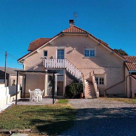 Appartement Calme En Pleine Campagne Malaussanne Esterno foto